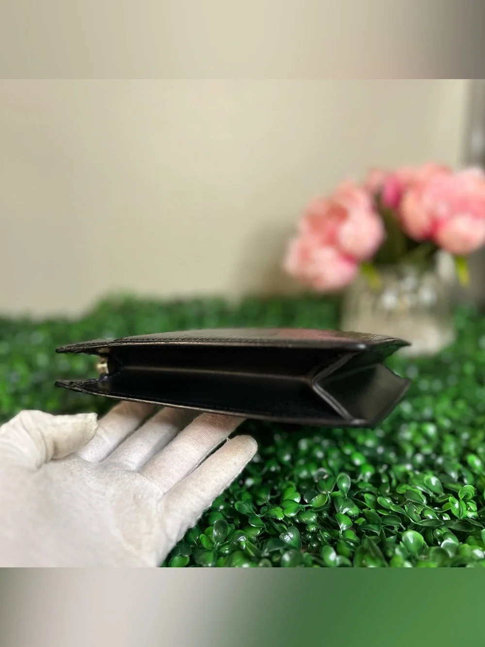 Louis Vuitton Black Epi Pochette Homme Clutch Portfolio Bag LV